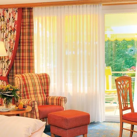 Ott Hotell 3*